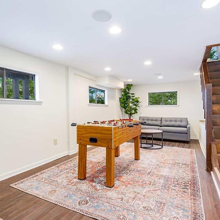 Amazing Views, Hot Tub, Fire Pit, Deck & Fireplace Inwood Екстер'єр фото