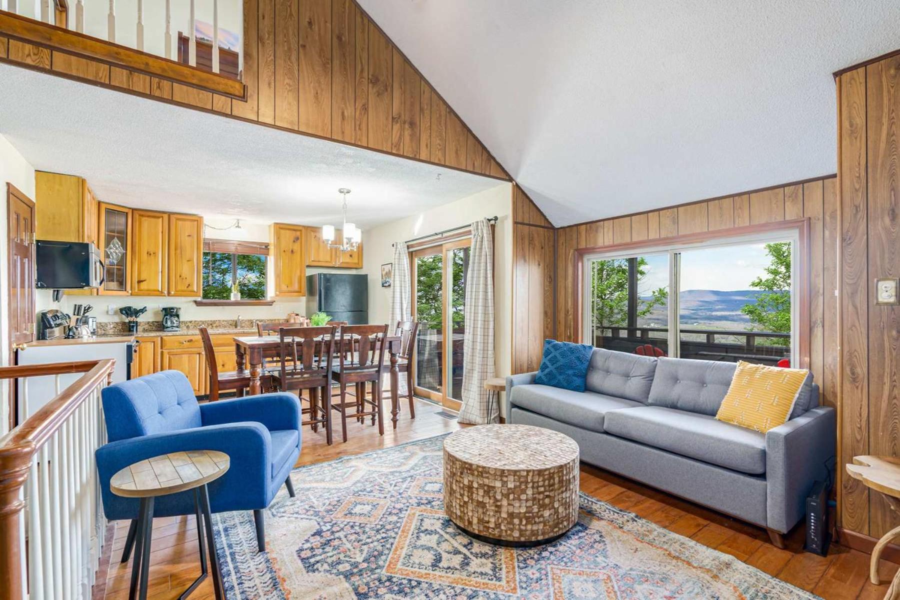 Amazing Views, Hot Tub, Fire Pit, Deck & Fireplace Inwood Екстер'єр фото