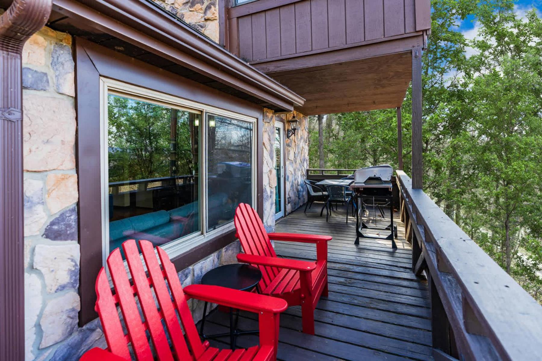 Amazing Views, Hot Tub, Fire Pit, Deck & Fireplace Inwood Екстер'єр фото